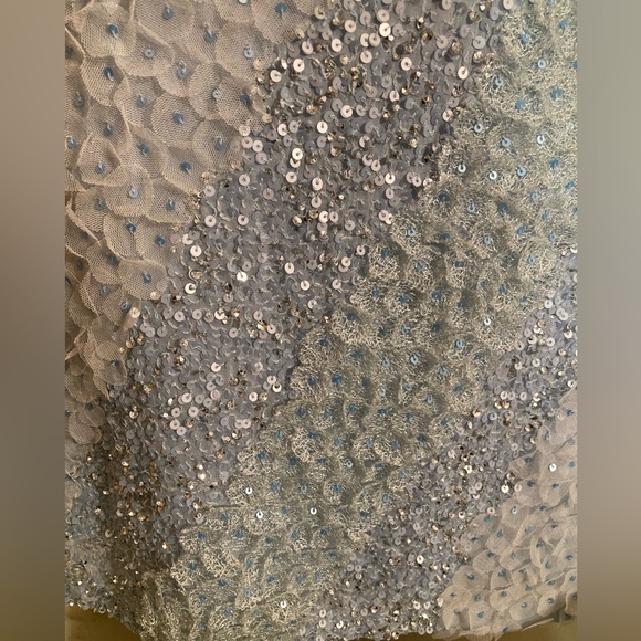 European designer light blue dress, embroidered with silver and blue sequins - Picture 5 of 6